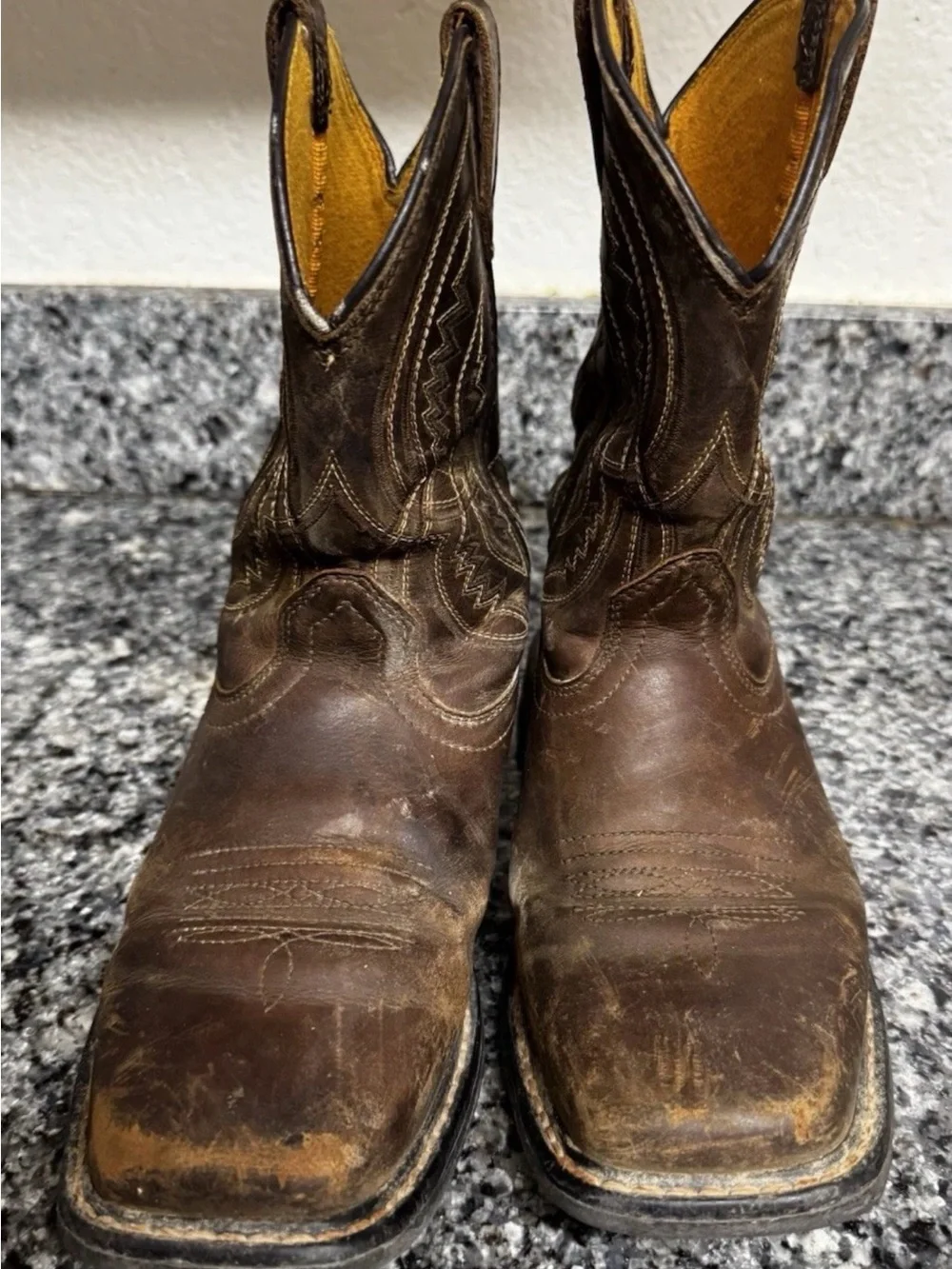 Ariat Brown work hog XT size 4 Kids Leather Cowboy Boots